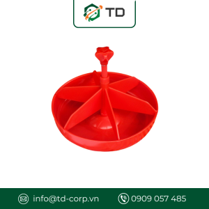 Mang-tap-an-cho-heo-con-bang-nhua-5-canh-DQ