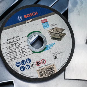 Đá cắt Bosch 125x1x22.2mm (Inox) 2608600549