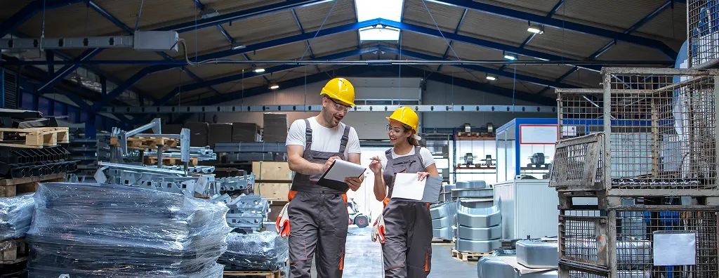 Mot nha may phai lam viec voi hang chuc nha cung cap nho cho cung mot ro vat tu 1 7